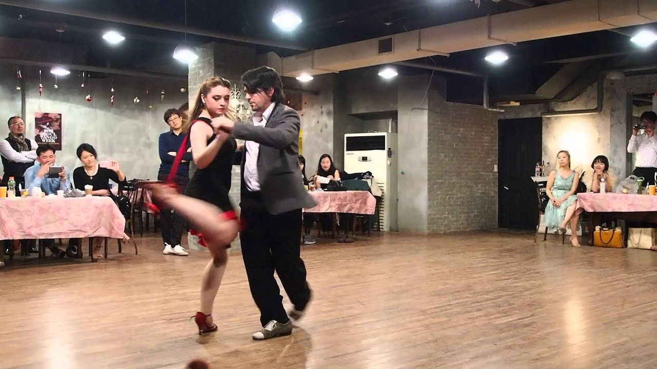 2013 Apr Fernando Sanchez y Ariadna Naveira @ Seoul farewell Milonga 2/2