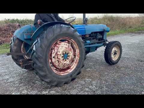 Video: Fordson Dexta diesel traktor 1
