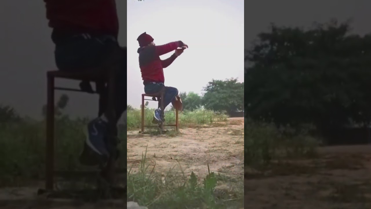 #SlowMotion #FrisbeeThrow #OutdoorVideo #CasualThrow #ThrowingSkills #Park #OutdoorFun #StoolSitting