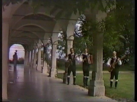 Fantje z vseh vetrov - Nasa pesem naj zivi (1987)