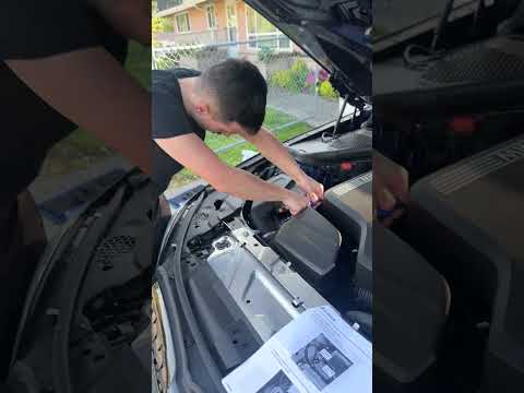 Installing a Dinan intake on a BMW G20 - Part 1/2