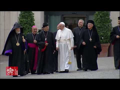 Il Papa: "Il Libano non sprofondi ma avvii il cammino della ripresa"