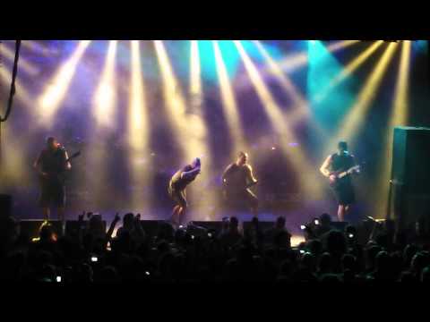 Killswitch Engage - Intro + The Hell in me + A Bid Farewell live @ Arena Wien (24.04.2013)