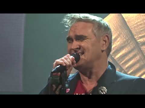 Morrissey (Intro/Wedding Bell Blues) @ Lunt-Fontanne 5/8