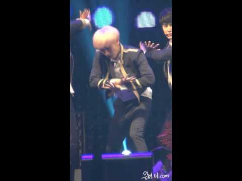 140927 Foodbank Sharing Concert - mamacita