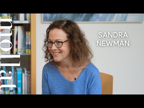 Sandra Newman - Julia
