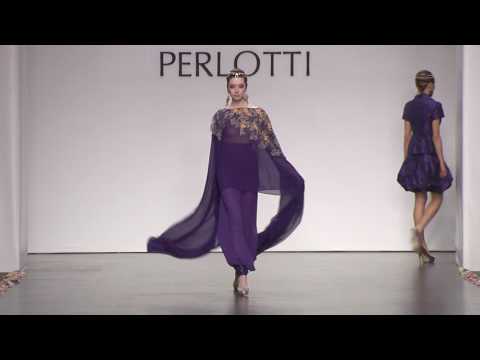 Desfile Perlotti