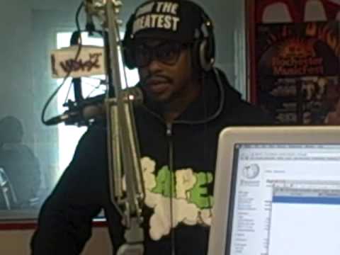 Raheem DeVaughn at 1039 WDKX
