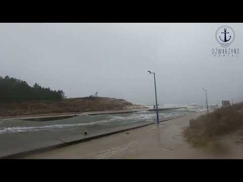 Śnieżyca, sztorm - Dźwirzyno w zagrożeniu