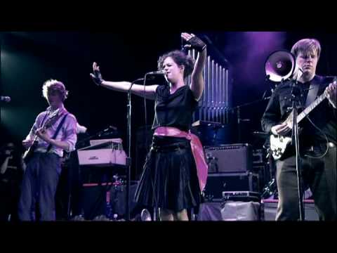 Arcade Fire - Poupée de Cire, Poupée de Son | Live in Paris, 2007 | Part 7 of 14
