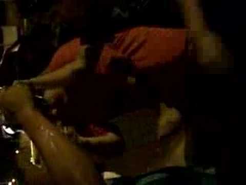 dança dos piriguetes ... ate o chão