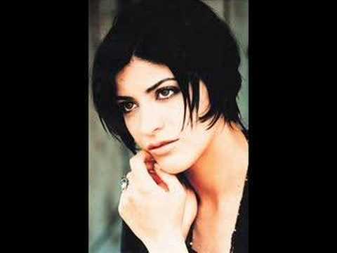 download lagu mp3 mp4 Zara Gurbet Eller, download lagu Zara Gurbet Eller gratis, unduh video klip Zara Gurbet Eller