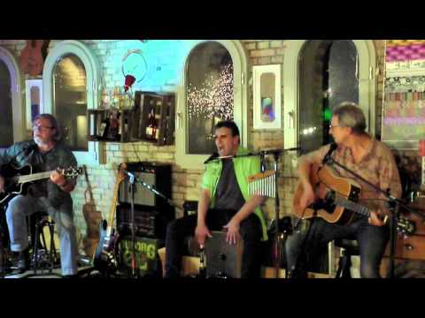 HANDS`N`WOOD   -  Chill in the air