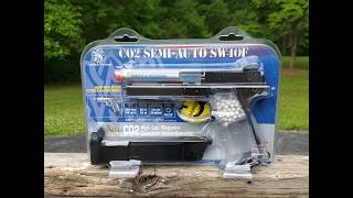 Smith and Wesson SW40F - A Blast From The Past