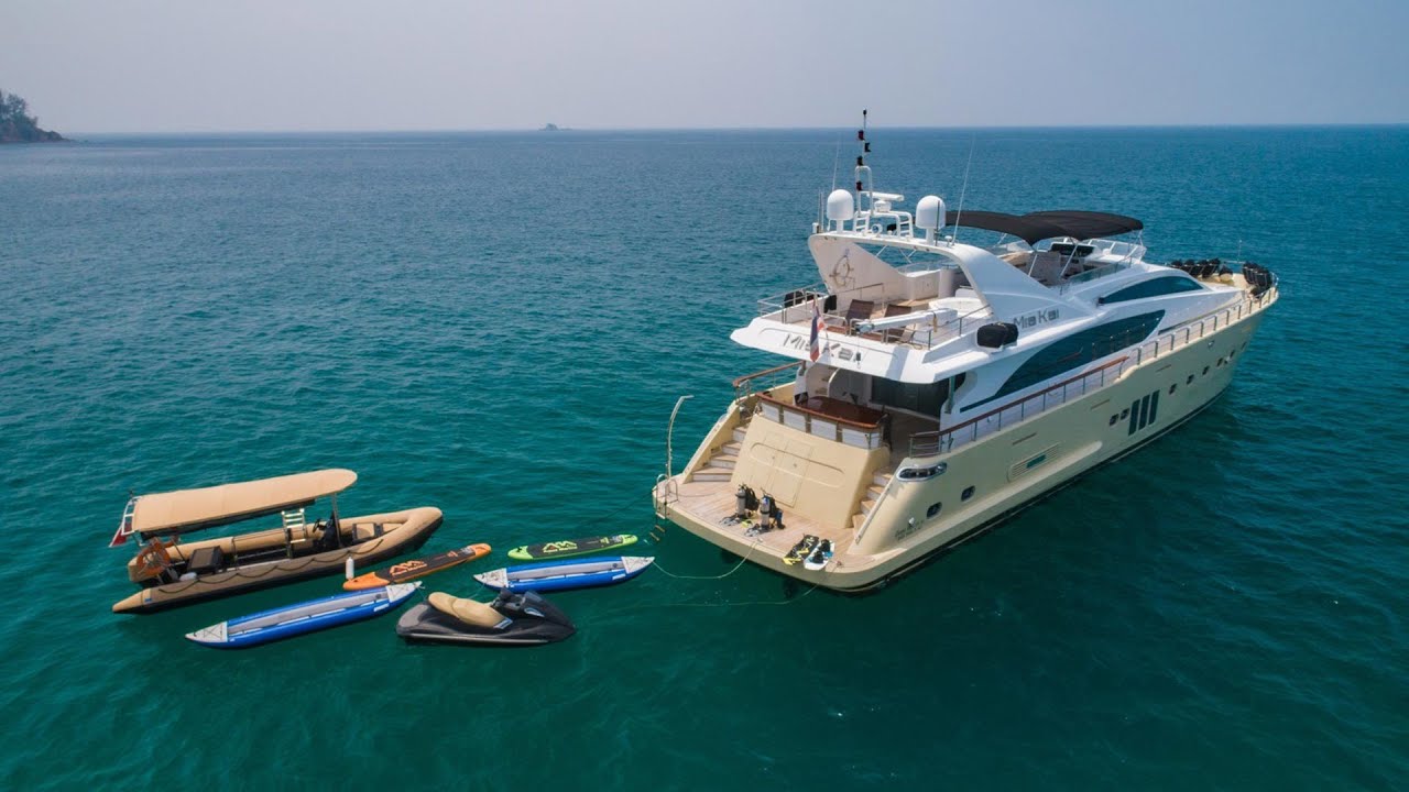 Yacht Video