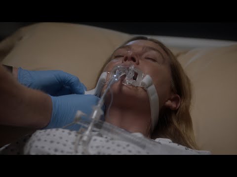 Owen and Richard Try to Take Meredith Off of the Ventilator - Grey's Anatomy