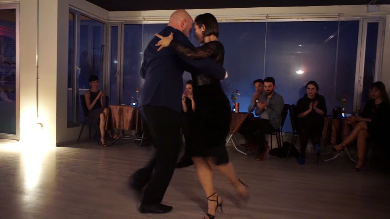 Selen Sürek & Alper Ergökmen - La Mulateada