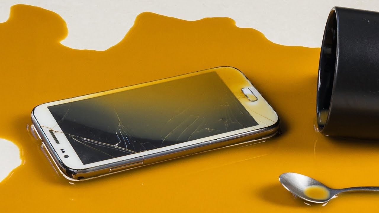 O que Fazer se o Seu Telefone Cair na Água?