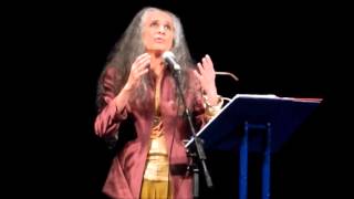 Poema do Menino Jesus (Fernando Pessoa) - Maria Bethânia - Pátio dos Encontros 07/04/2016 (by JLima)