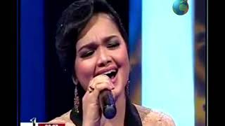 Download lagu Siti Nurhaliza 💖 Jerat Percintaan (Live) mp3