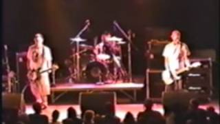 9/13 Blink 182 - Depends - Live St Andrews Hall MI 1996