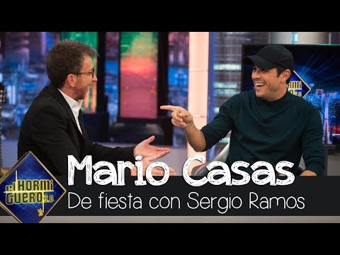 Pablo Motos y Mario Casas se ríen por una anécdota con Sergio Ramos de fiesta - El Hormiguero 3.0