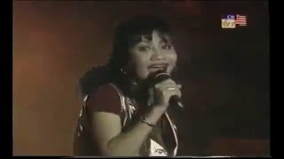 Download lagu Amelina - Aku Jatuh Cinta RTM LIVE (Konsert Hari Raya) mp3