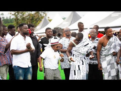 😂😂WAYOOSI,KOMFO KOLEGE, AKABENEZAR PERFORMS AT SEFWI  MANHENE’S FUNERAL