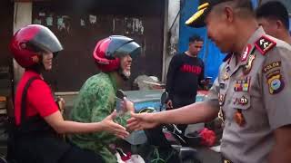 Download lagu Senyum  1000  Tangan Kapolda Sulsel Irjen Pol Umar Septono 1 mp3