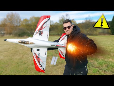 Ich fliege meinen RIESEN JET bei EXTREMEN WIND und ERREICHE ULTIMATIVE GESCHWINDIGKEIT von ??? KM/H