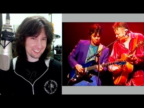 British guitarist reacts to Tommy AND Phil Emmanuel's BRILLIANT live medley!