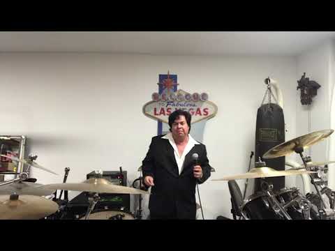 Henry Saenz - Elvis Presley - 1B Hits - "She´s A Lady"