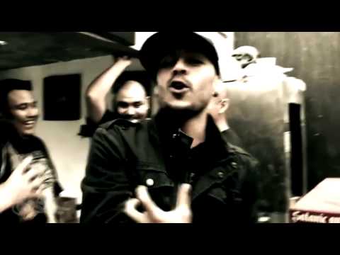 Kingcopas bastards  Cinco razas )  Achemuda   versos añejos ( VÍDEO OFICIAL 2 ) 2013