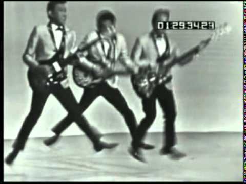 CLIFF FOENANDER & THE FABULOUS ECHOES HIPPY HIPPY SHAKE