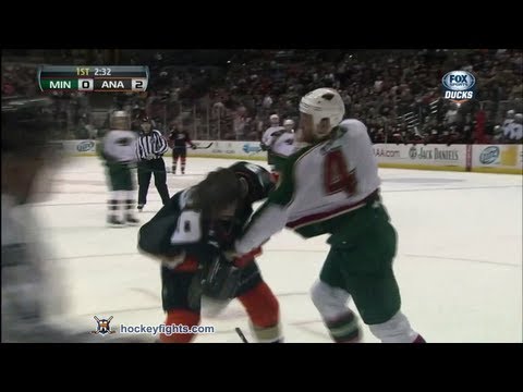Clayton Stoner vs Matt Beleskey