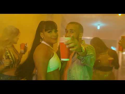 Yabriel X Quimico Ultramega - Bellaca  (Video Oficial)
