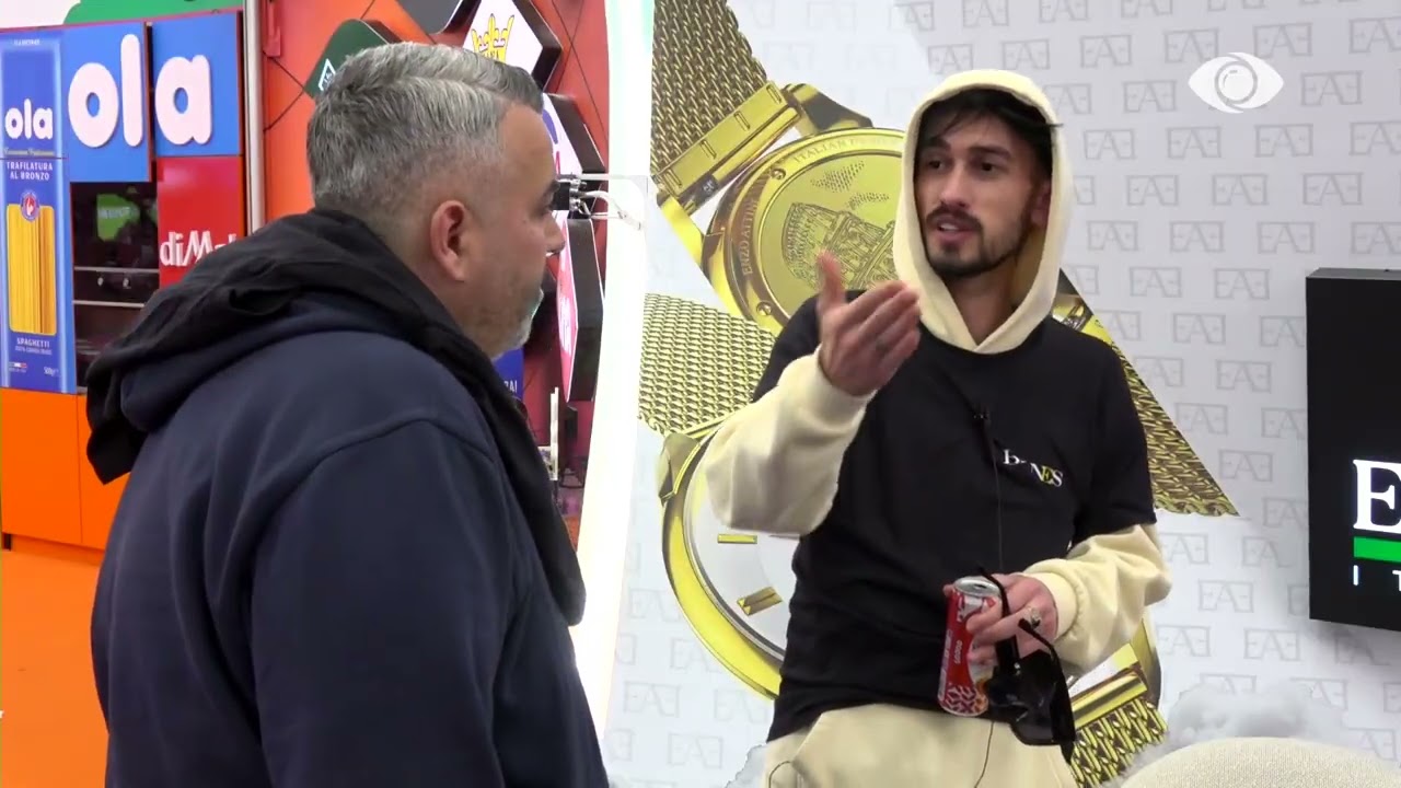 Është i ulët, ka sjellë familjen e tij këtu brenda/ Kristi për Mirin