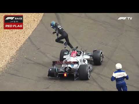 Russell runs to Zhou after crash | F1 Silverstone 2022