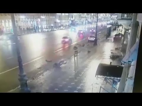 Трагедия на Невском. Что известно о состоянии пострадавших в ДТП