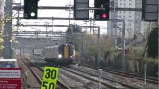 preview picture of video 'Triple-track 380s at Hillington East'