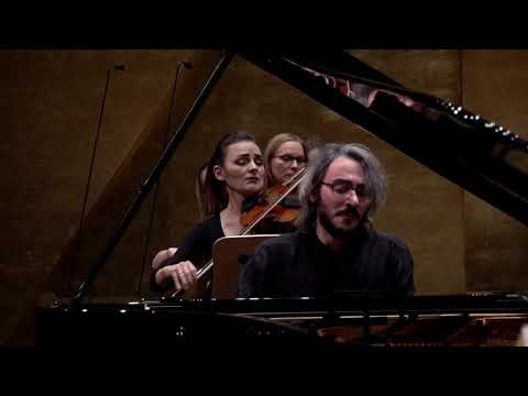 Alexander Gadjiev - Chopin Piano Concerto No. 2 in F minor, Op. 21