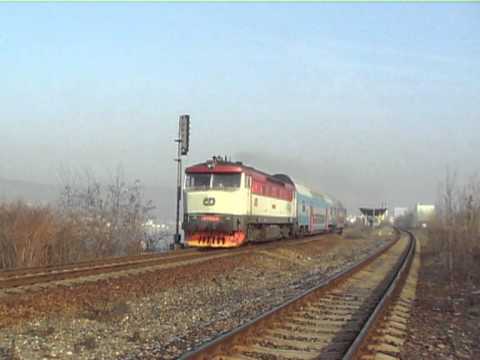 749 256 na čele os. 9055 - Praha Modřany rozjezd - 5.3.2011.