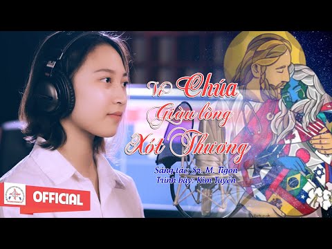 Thể hiện bởi Kim Tuyến