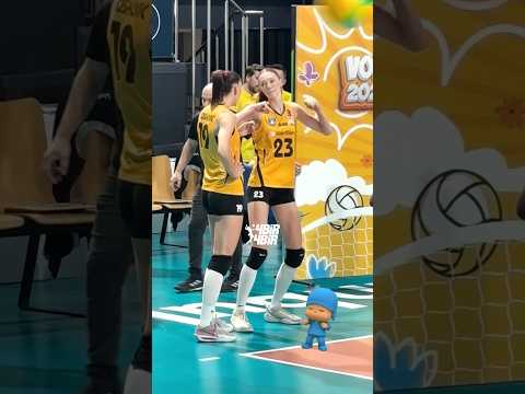 👑 MVP OLUNCA KIZLAR! #volleyball #marinamarkova #dance #vakıfbank #volleyballworld