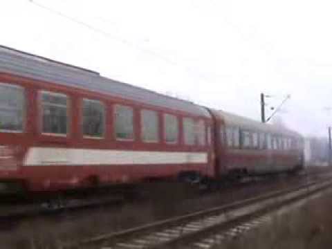 La barieră - Tren IR 1655 Bucureşti Nord - Bacău