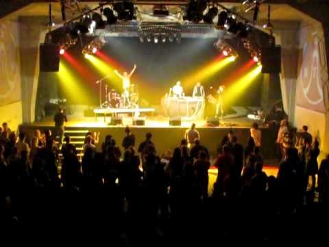 Real Transported Man - Motivek feat. Lindee (live)