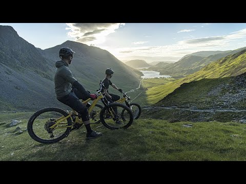 Na elektrokole okolo jezera