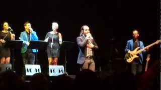 17.12.12 - Valerio Scanu ''And so this is christmas'' (roma) - "oh happy day"