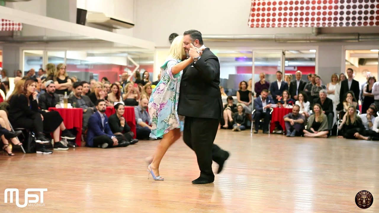 Show Leo Ortiz Yanina Erramouspe al MUST !!! Milonga "La Espuela" Juan D'Arienzo - 5.5.2019