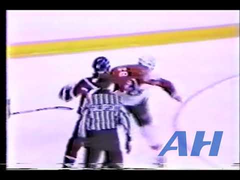 AHL May 8, 1985 Alan Stewart,MAI v John Kordic,SHE Maine Mariners Sherbrooke Canadiens